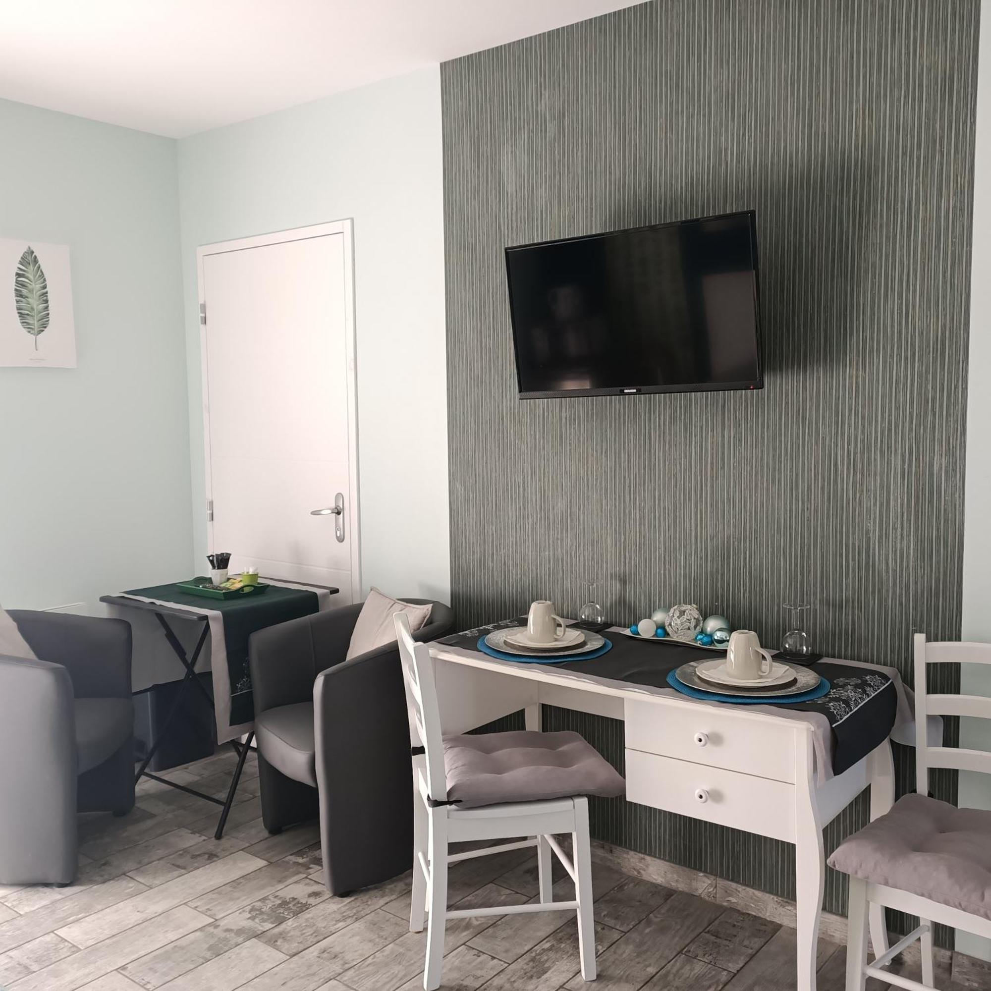 Le Balcon Des Cimes Apartment Adast Exterior photo